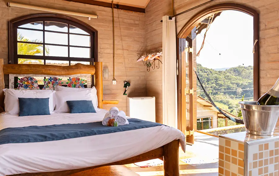 pousada-chales-sao-francisco-chale-canario-da-terra-10